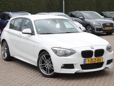 tweedehands BMW 116 1-SERIE i / Parkeerhulp V+A / Stoelverwarming / Cruise Control