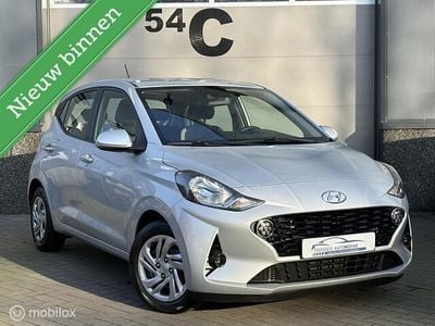 Grijs (metallic) Occasion 2021 Hyundai i10 Comfort Hatchback | € 13.999 (Goede deal)