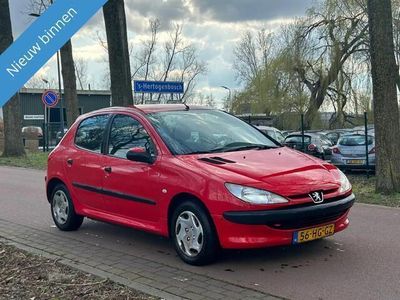 tweedehands Peugeot 206 1.4 XT 5DEURS!CRUISE!APK!KOOPJE!