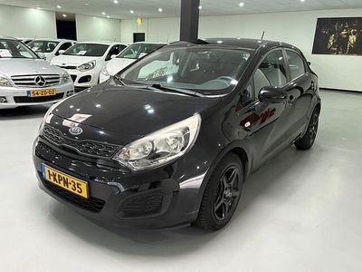 Zwart Gebruikt 2012 Kia Rio Comfort Hatchback | € 5.500 (Eerlijke prijs)