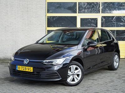 Occasion VW Golf VIII Life 112 PK (82 kW) 2021 Zwart Hatchback