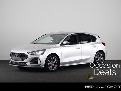 Grijs Occasion 2023 Ford Focus ST-Line Hatchback | € 20.945 (Goede deal)