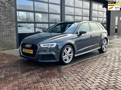 Grijs (metallic) Occasion 2018 Audi A3 Sportback S-Line Hatchback | € 14.975 (Eerlijke prijs)