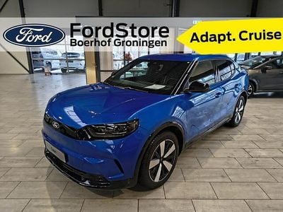 Blauw (metallic) Occasion 2025 Ford Capri SUV | € 37.950 (Eerlijke prijs)