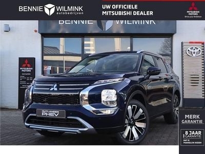 Cosmic blue (blauw metallic) Nieuw 2026 Mitsubishi Outlander P-HEV SUV | € 52.040 (Eerlijke prijs)