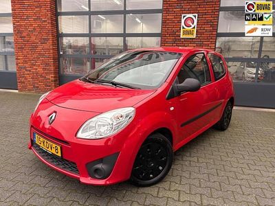Rood Gebruikt 2009 Renault Twingo Authentique Hatchback | € 3.250 (Eerlijke prijs)