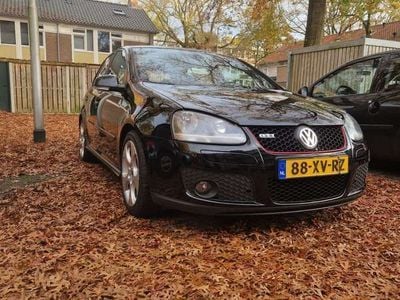 VW Golf V
