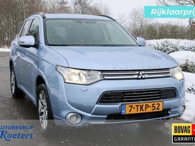 Occasion Mitsubishi Outlander P-HEV Instyle 121 PK (88 kW) 2014 Blauw SUV