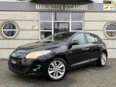 Zwart Gebruikt 2011 Renault Mégane III Hatchback | € 2.995 (Eerlijke prijs)