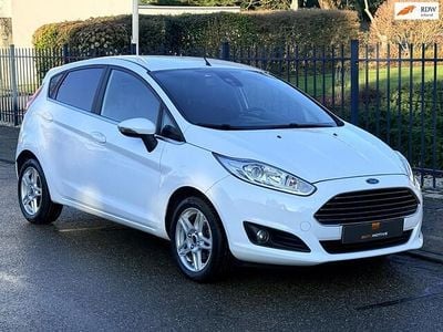 Occasion Ford Fiesta Individual 101 PK (74 kW) 2015 Wit Hatchback