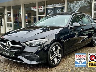 Zwart Gebruikt 2022 Mercedes C300 Avantgarde Stationwagen | € 29.800 (Eerlijke prijs)
