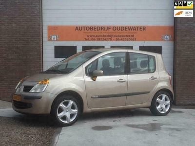 Occasion Renault Modus Luxe 112 PK (82 kW) 2005 Beige MPV