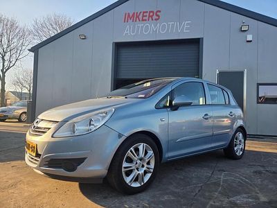 Blauw Gebruikt 2006 Opel Corsa Enjoy Hatchback | € 1.899 (Eerlijke prijs)