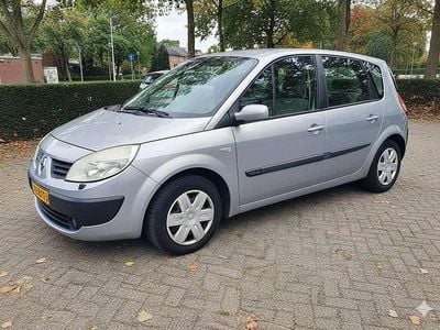 Beige Occasion 2005 Renault Scénic Exception MPV | € 1.650 (Goede deal)