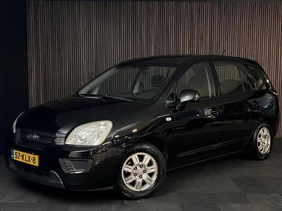 Zwart (metallic) Occasion 2010 Kia Carens MPV | € 4.250 (Eerlijke prijs)