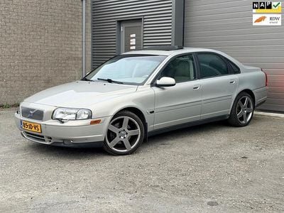 Beige Gebruikt 2002 Volvo S80 Sedan | € 2.250