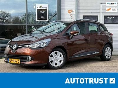 Bruin Gebruikt 2015 Renault Clio GrandTour Expression Stationwagen | € 8.750 (Eerlijke prijs)