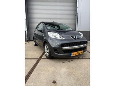 Occasion Peugeot 107 Sportium 68 PK (50 kW) 2011 Grijs Hatchback