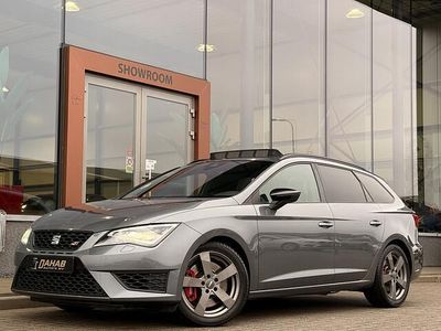 Grijs Occasion 2016 Seat Leon ST Cupra 290 Stationwagen | € 17.900 (Eerlijke prijs)
