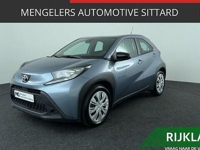 Grijs Occasion 2024 Toyota Aygo X Play SUV | € 17.495 (Eerlijke prijs)
