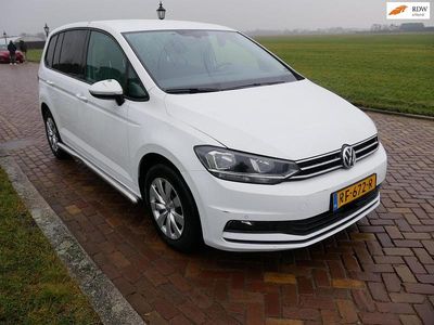Wit Occasion 2017 VW Touran Comfortline MPV | € 7.999 (Eerlijke prijs)