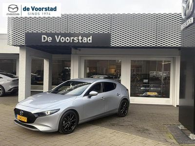 Occasion Mazda 3 Luxury 186 PK (136 kW) 2021 Sonic silver Hatchback