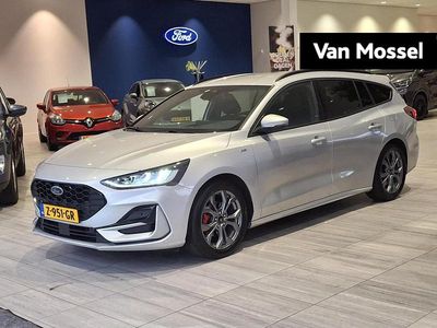 Grijs Gebruikt 2024 Ford Focus ST-Line X Stationwagen | € 25.845 (Eerlijke prijs)