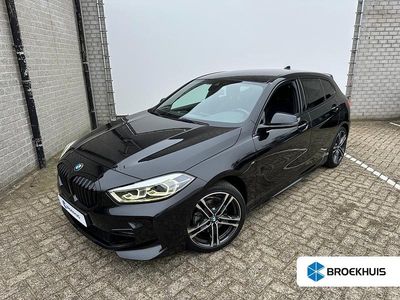 Occasion BMW 118 Executive 2021 Zwart Hatchback
