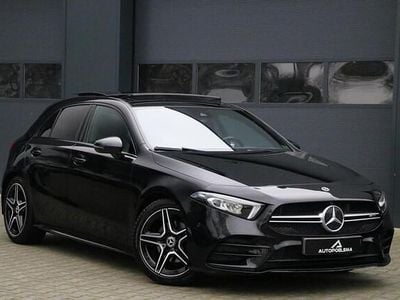 Zwart (metallic) Gebruikt 2019 Mercedes A180 AMG Hatchback | € 20.949 (Eerlijke prijs)