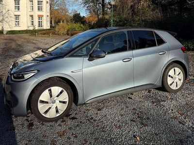 Blauw Occasion 2020 VW ID.3 Business Hatchback | € 12.800 (Goede deal)