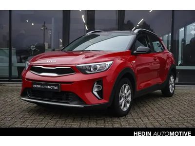 tweedehands Kia Stonic 1.0 Turbo MHEV DynamicLine Nav-Pack | Lichtmetaal | Climate Control | Parkeersensoren met camera | Bluetooth |