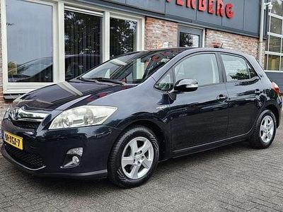Toyota Auris Hybrid