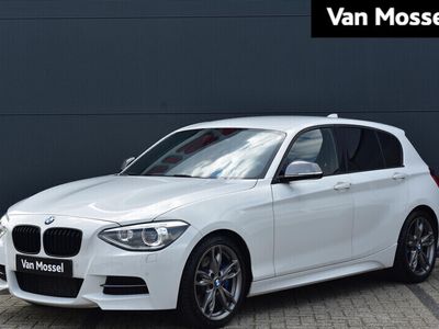 tweedehands BMW M135 1-SERIE i xDrive High Executive 320pk | Harman & Kardon | Navigatie | Stoelverwarming | Leder | Parkersensoren