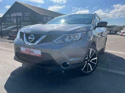 tweedehands Nissan Qashqai 1.6 dCi 4WD /TOIT PANORAMIQUE/GPS /CUIR / JANTES