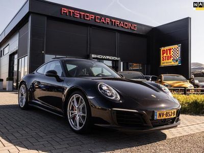 Porsche 911 Carrera 4S