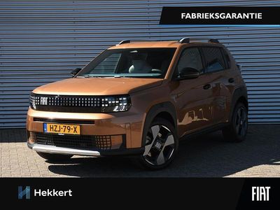 Bruin Nieuw 2025 Fiat Grande Panda La Prima Hatchback | € 28.995 (Iets duurder)