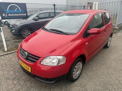 Rood Gebruikt 2006 VW Fox Trendline Hatchback | € 1.650 (Eerlijke prijs)