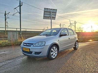 Grijs Gebruikt 2006 Opel Corsa Hatchback | € 1.199 (Goede deal)