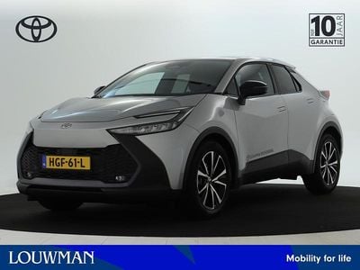 Grijs metallic Occasion 2025 Toyota C-HR SUV | € 33.945 (Goede deal)
