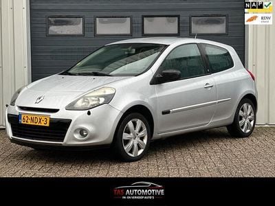 Occasion Renault Clio II 112 PK (82 kW) 2010 Grijs (metallic) Hatchback