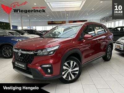 Rood Nieuw 2026 Suzuki SX4 S-Cross Style SUV | € 39.648 (Eerlijke prijs)