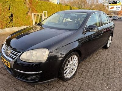 Zwart Gebruikt 2006 VW Jetta Sportline Sedan | € 1.650 (Goede deal)