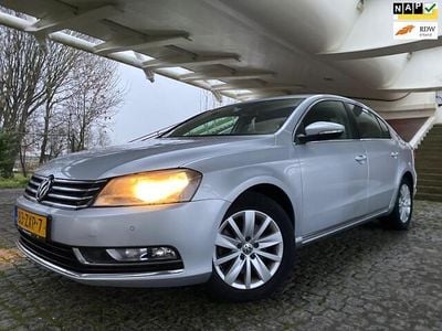 Grijs Occasion 2013 VW Passat Comfortline Sedan | € 3.950 (Super prijs)