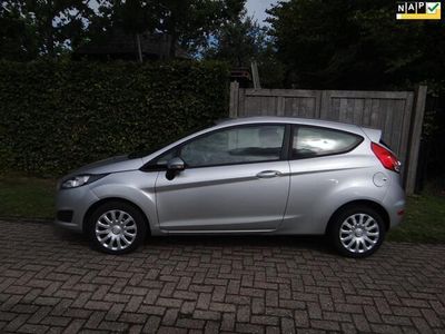 tweedehands Ford Fiesta 1.0 Style Navigatie/bluetooth/