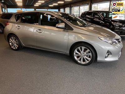 tweedehands Toyota Auris 1.8 Hybrid Executive | Automaat | Navi | Cruise Control | Auto Airco | Dealer Onderhouden | PDC Voor + Achter