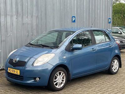 tweedehands Toyota Yaris 1.3 VVTi / Clima / Keyless / 5drs Automaat /