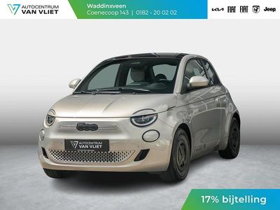 Greige lucido Gebruikt 2025 Fiat 500e S Hatchback | € 29.990