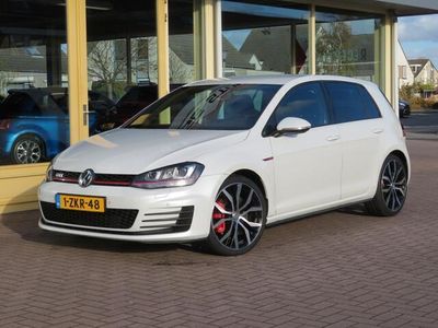 tweedehands VW Golf VII 2.0 GTI Performance 230pk, super nette staat!!!!