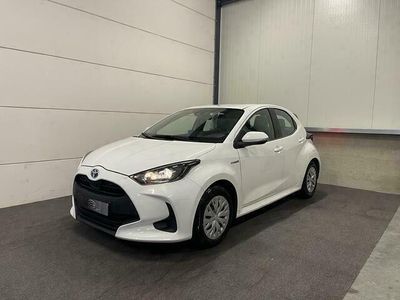 tweedehands Toyota Yaris 1.5 Hybrid Business Plus, Bluetooth, Stoelverwarming,