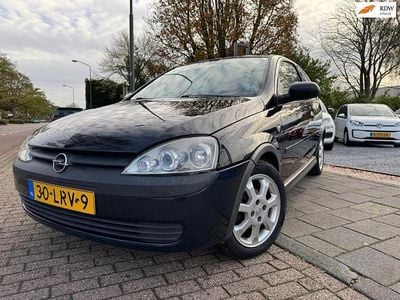 Zwart Gebruikt 2006 Opel Corsa Sport Hatchback | € 995 (Eerlijke prijs)